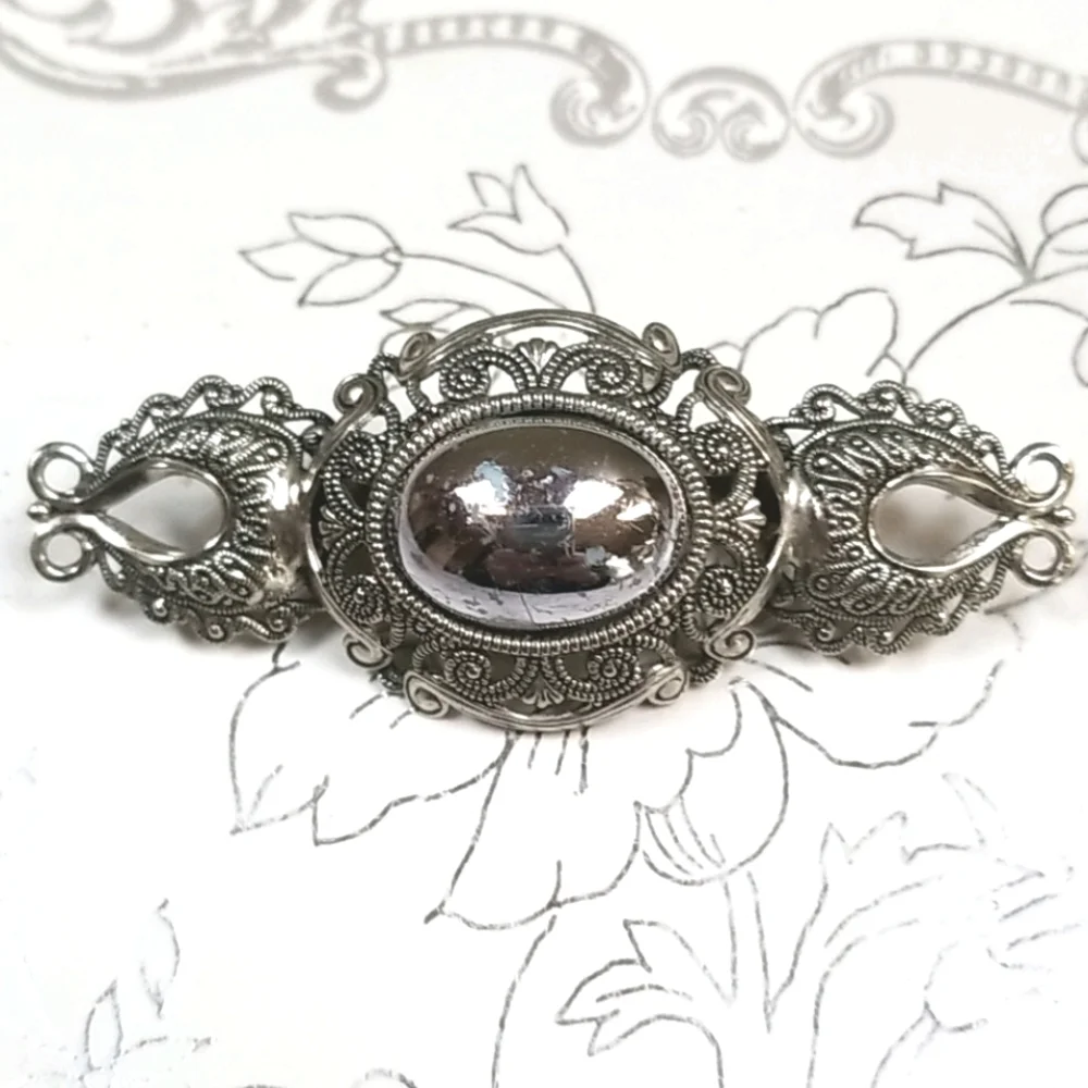 Vintage Mid Century Antiqued Silver Tone Metal Brooch Pin - Picture 3 of 11